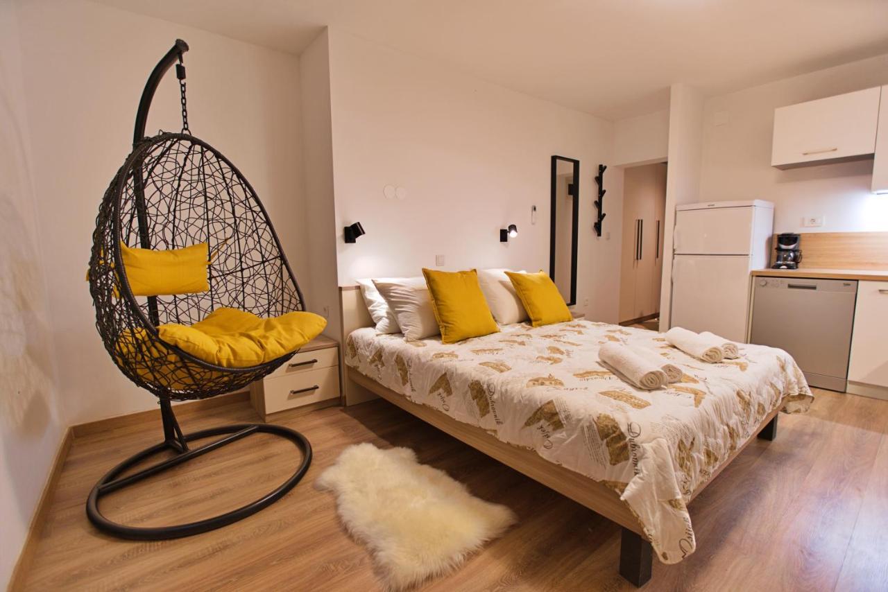 Apartments Kiwi Ровинь Экстерьер фото