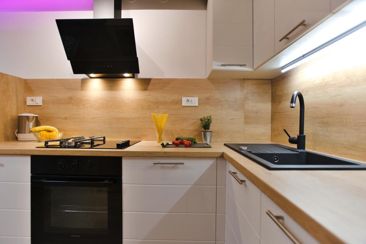 Apartments Kiwi Ровинь Экстерьер фото