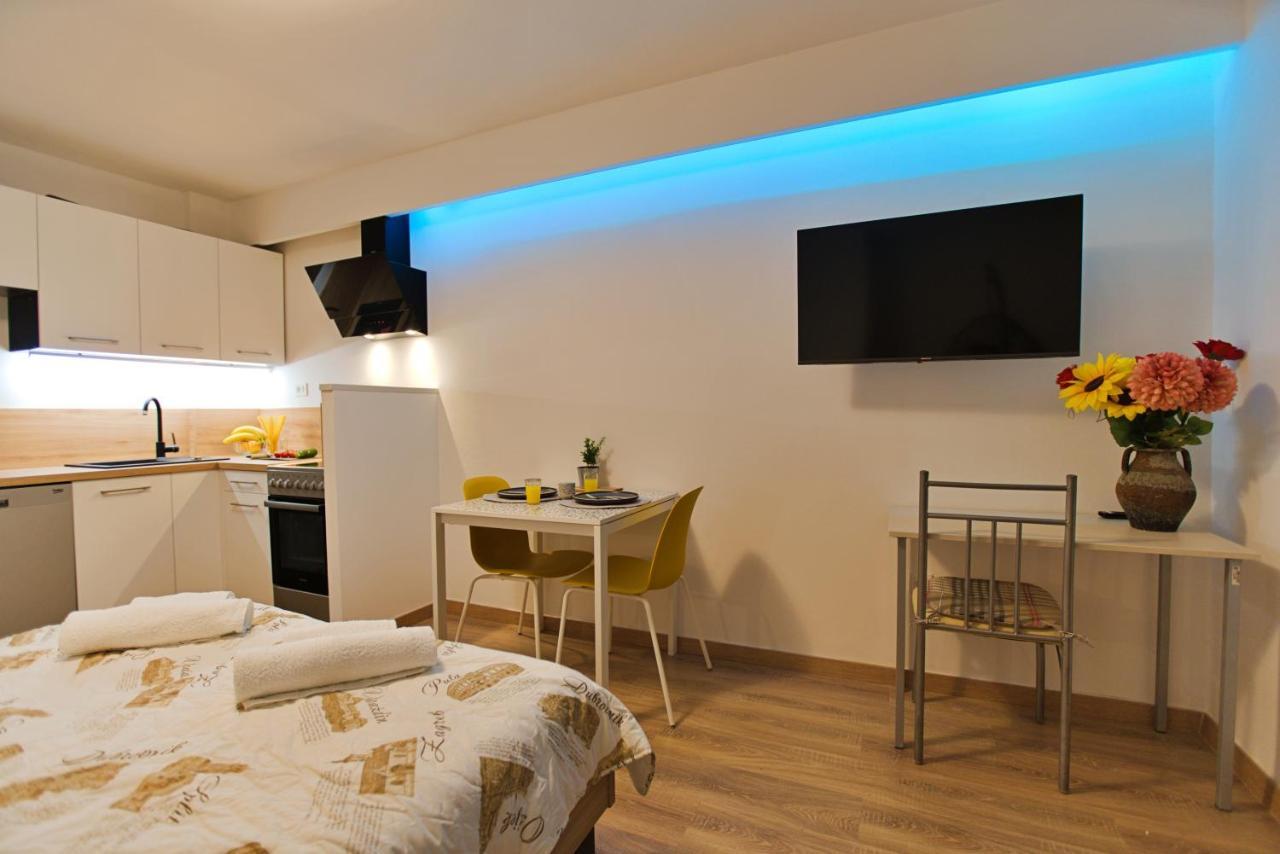 Apartments Kiwi Ровинь Экстерьер фото