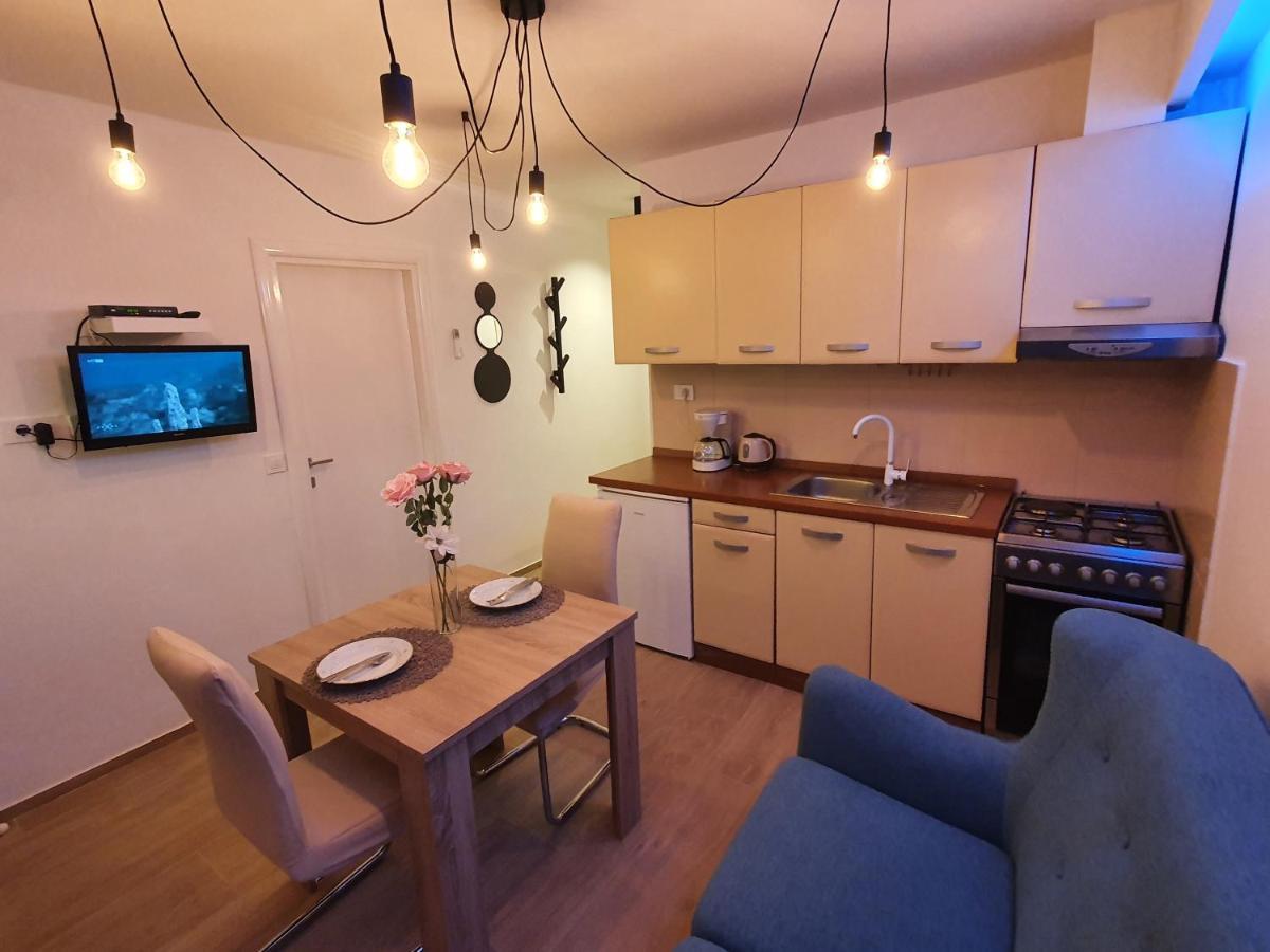 Apartments Kiwi Ровинь Экстерьер фото