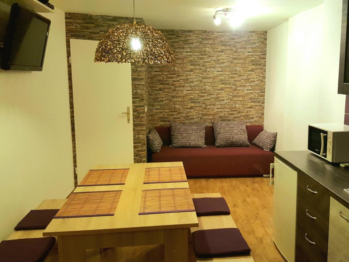 Apartments Kiwi Ровинь Экстерьер фото