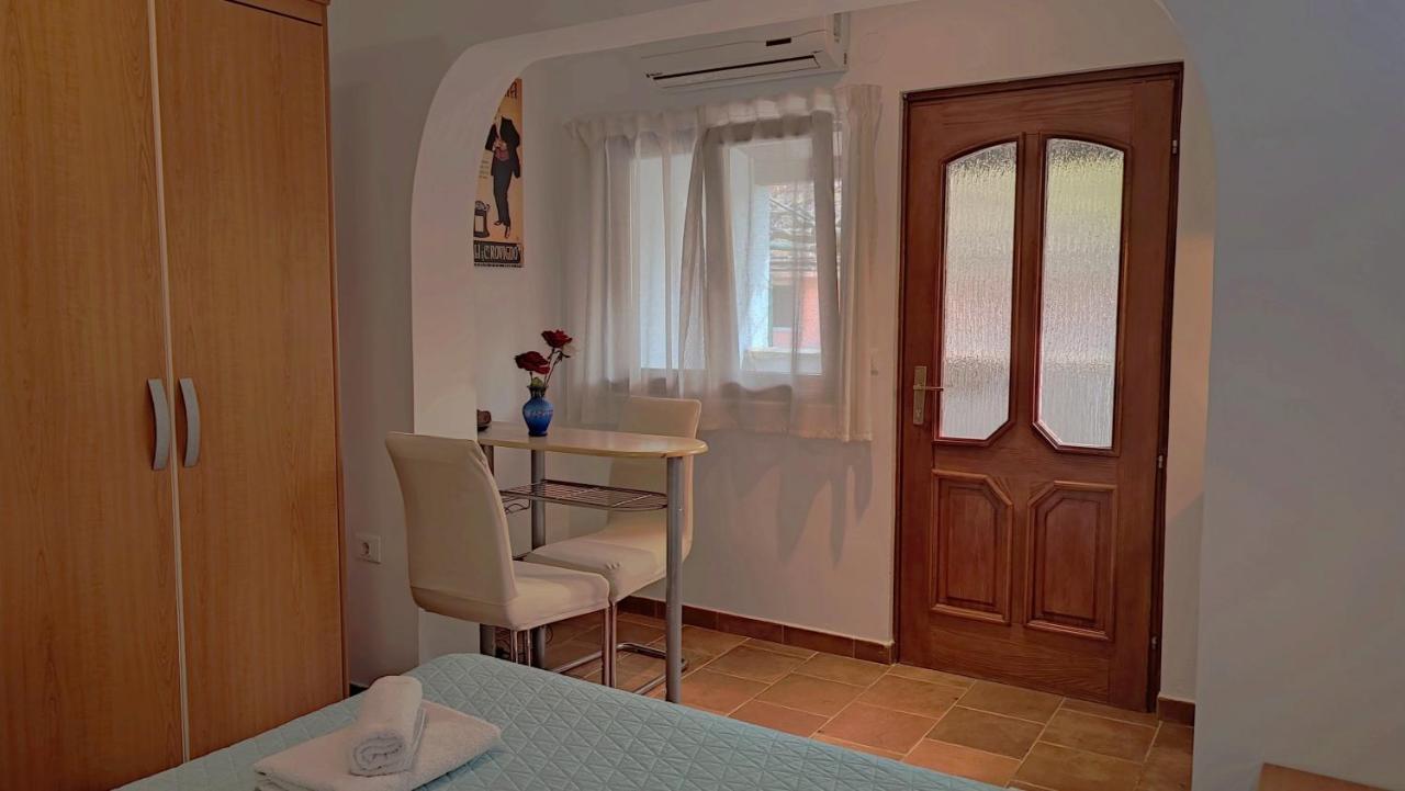 Apartments Kiwi Ровинь Экстерьер фото